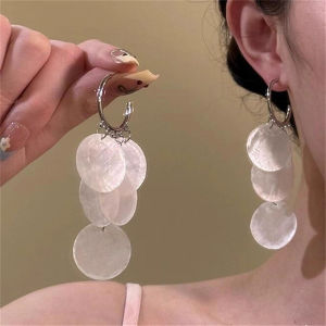 Summer Vacation Long Tassel Shell Earrings Women Unique Offbeat Ear Jewelry 2025 New Hot Beach Side Earring Alloy Plated Silver Gold