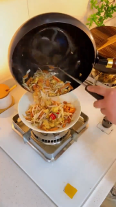 30cm Iron Wok Skillet For Stir Fry & Curry No Chemical Coating Gas and Induction Compatible Periuk besi berperut besar 大肚鐵鍋