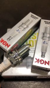 Genuine NGK IFR6T11 #4589 (4pcs) Car Ignition Plug Nozzles NGK Laser Iridium Toyota Camry 2.0/2.4 /Harrier 2.4 /Land Cruiser 4.7 /Estima 2.4 / SK20R11 90919-01194