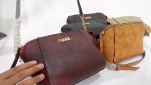 Tas Wanita Selempang Bahu Model ANTIGONA Pu Leather Sedang
