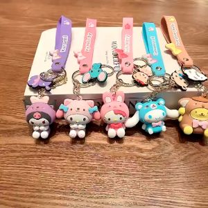 Keychain Comel Kuromi Cinnamoroll Kartun Perempuan Gantungan Beg Hiasan Kunci Pasangan Mini Sanrio Cinnamoroll Kuromi Keychain Girl Exquisite Couple Pendant School Bag Pendant 库洛米可爱玉桂狗钥匙扣女生卡通小巧精致情侣挂件书包挂饰钥匙链 H301