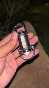【Tahan Air/Super Terang】Senter Gantungan Kunci LED Super Terang Waterproof/Senter Darurat/Senter Mini Gantungan Kunci Untuk Camping/Alat Penerangan Aluminium LED Mini Portabel/Senter LED Kuat Multifungsi MS