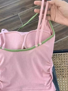 chaqi | เสื้อกั๊กสายเดี่ยวสไตล์อเมริกันสำหรับผู้หญิงในช่วงฤดูร้อน เสื้อคลุมกันหนาวทรงเข้ารูป เสื้อคลุมกันหนาวแบบสวมหัว