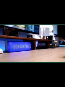 Mini Power Banks 20000mAh พาวเวอร์แบงค์พกพาขนาดเล็กแบบชาร์จเร็ว 20W ของแท้สำหรับ iOS/Type C 2-in-1 พลังงานมือถือ