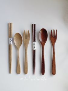 ชุดตะเกียบและช้อนไม้สไตล์ญี่ปุ่นแบบย้อนยุคที่เป็นมิตรต่อสิ่งแวดล้อมสำหรับใช้ในบ้านและร้านอาหาร Hi Colorlife