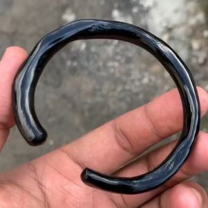 Gelang Akar Bahar Hitam Model C Size Kantoran Lentur