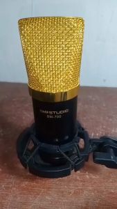 BERGARANSI TaffSTUDIO BM 700 Mikrofon Kondensor Studio Mic XLR dengan Mount Anti-Goyang