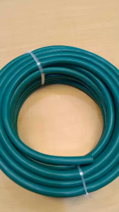 สายยางรดน้ำ 1/2" 4 หุน 20 เมตร สีเขียว(เราเป็นผู้ผลิตโดยตรง)