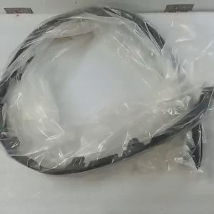 NẸP DƯỚI CẢN LACETTI CDX 2010. XỊN
