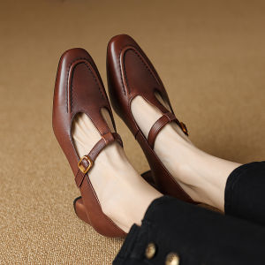 รองเท้าส้นสูงหัวแหลมหนังวัวชั้นบน รองเท้า Mary Janes ส้นหนา หัวแหลม รองเท้าส้นสูงสำหรับผู้หญิง สีน้ำตาล รองเท้าแฟชั่นฤดูใบไม้ผลิ