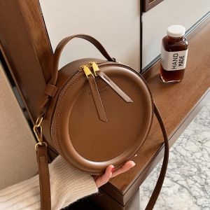Elegant Retro Womens Crossbody Bag Fashionable Spring Summer Handbag Hong Kong Style Versatile Small round Bag PU Leather