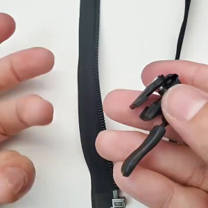 Penarik ritsleting pengganti penarik ritsleting cocok untuk berbagai produk ritsleting