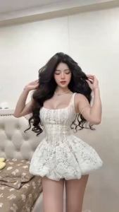 Đầm thiết kế đi tiệc đầm tiểu thư dạ hội ngắn Ren hoa nổi cao cấp hai dây chiết eo tùng bí bồng