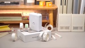 NIIMBOT D11/D11_H/D110_M/D101 กระดาษพิมพ์ป้ายชื่อการ์ตูนเรื่องแมวและสุนัข สติ๊กเกอร์กันน้ำ หมวดหมู่สินค้า กระดาษพิมพ์ป้ายชื่อ