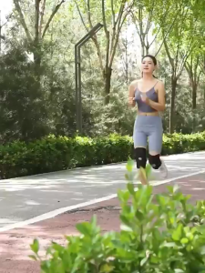 [SG Ready Stock]Professional Knee Pads Sports Men Knee Women Joint Running Meniscus Protective Cover Breathable Brace