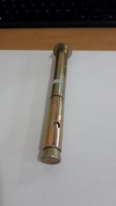 Baut Dinabolt 16x147 Stainless Steel untuk Aksesoris Bangunan Interior