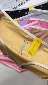 กางเกงชั้นในผู้หญิงแพ็ค3ตัวเลือกสีได้ราคาประหยัดใส่สบายลายมินิมอลน่ารักลาน่ารัก จุดโพลกาดอท + การ์ตูนแมว