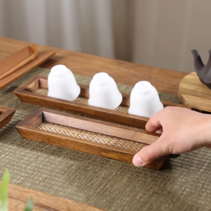 ถาดสานไม้แบมบูสไตล์เอเชียตะวันออกเฉียงใต้ ไว้ใส่มีดส้อมตะเกียบ หรือเป็นถาดรองของว่างสำหรับร้านอาหาร คาเฟ่ และที่บ้าน