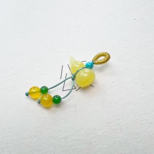 Authentic Natural Honey Wax Handmade Pendant Bracelet World Style Fresh Outlined Jewelry Accessories Small Tassel Hand Chain