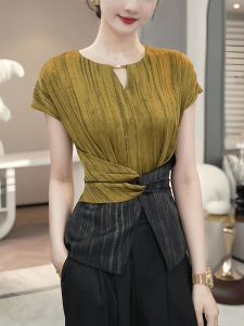 เสื้อเชิ้ตแขนสั้นสไตล์ฝรั่งเศสสำหรับผู้หญิง ฤดูร้อนปี 2025 แฟชั่นใหม่ เสื้อผ้าทำงานลำลอง กระโปรงสั้น เสื้อผ้าทำงานลำลอง