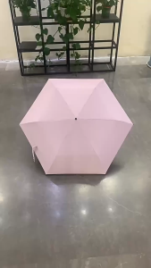 Payung Saku Warna 3 Lipat Manual Ultra Ringan Pelindung UV Serat Karbon Full Blackout 6 Tulang