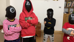 Mặt nạ trong phim Trò chơi con mực Squid Game chơi lễ hội hóa trang halloween trung thu