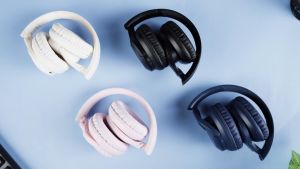 Fantech WH05 Go Vibe Wireless Headphone – Black / Blue / Pink / Beige (Dual Mode Connection / Up To 20Hrs Playback Time)