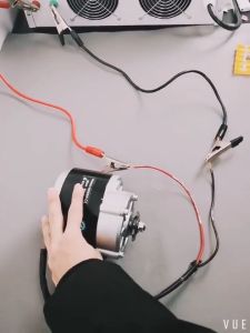 🔥300W🔥จัดส่งฟรีมอเตอร์เกียร์ มอเตอร์ทดเกียร์ 24V/12V 306RPM 250W มอเตอร์กระแสตรงแบบแปรง 9 ฟัน 410 เฟือง รับประกันฟรี