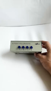 maituo vga switcher 4 input 1 output สามารถต่อ vga ได้ 4 พอร์ต สามารถกดสลับสัญญาณได้ง่าย ใช้งานสะดวก