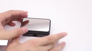 Fon telinga tanpa wayar dengan paparan Digital kes pengecasan cermin kualiti bunyi yang tinggi untuk sukan permainan dan muzik SeaSpark