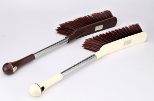 Long Handle Soft Bristle Bed Dusting Brush Set of 2 Household Cleaning Tools for Bedroom Mattress Sweeping And Cleaning