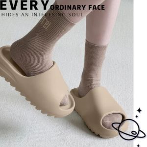 Moonlight LH แรงเท้าที่รองเท้าสวมดีไซน์เกาหลีเกาใจ 4 สี พื้นนิ่มมาก สไตล์เหยีบอึ คุณสามารถทรงรองรับรูปเท้า ใส่เที่ยว หรือใส่ชิลในออฟฟิตคือเริ่ดด มีรายการสินค้าที่น่าสนใจ