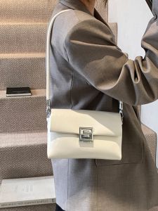 Fashionable Versatile Womens Crossbody Bag High Quality Small Square Handbag Shoulder Bag Handheld Bag for Daily Use