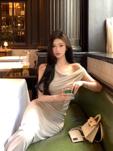 ชุดเดรสยาวคอวีถักสไตล์ฝรั่งเศสสำหรับผู้หญิง กระโปรงทรงเอเอวสูง ชุดราตรีย้อนยุคหรูหรา ชุดคลุมกันหนาวแบบลำลอง