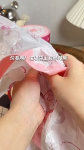 Cuộn 100 Túi Đựng Rác Có Dây Kéo Gấu Dâu Loại Siêu Dày Dai Chắc Chắn Túi Đựng Rác Có Dây Rút