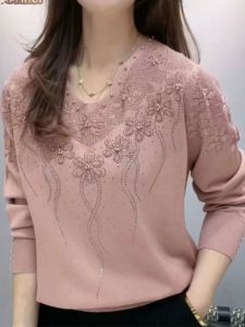 Long Sleeve V-Neck Diamond-Embellished T-Shirt for Women New Arrival Autumn Season Loose Fit Work Clothing Beautiful Unique Base Shirt