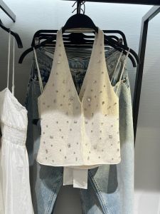 เสื้อกั๊กสายเดี่ยวประดับเพชรสไตล์ใหม่ฤดูร้อนสำหรับผู้หญิง ผ้าไหม แขนกุด คอวี ทรงปกติ ลำลอง ใส่ไปทำงาน