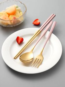 Set Alat Makan Korea Stainless Steel Box Sendok Garpu Sumpit Gold 4IN1