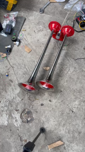 Bộ còi Thái 2 loaThái Lan. Còi hơi xe tải xe khách 2 loa cho xe có bình 12v và 24v dùng chung (1 bộ)