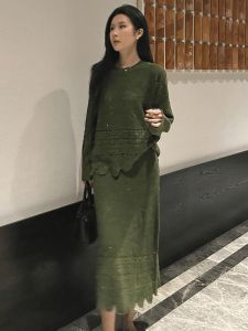 French Lazy Loose Knitted Green Dress Set Autumn Casual Elegant High Waist A-Line Skirt Long Sleeve round Neck Pullover Dress