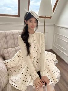 CHANGTONG | Bộ Đầm Hai Mảnh Thiết Kế Chấm Bi và Phồng Phong Cách Pháp