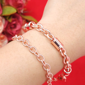 สร้อยข้อมือนาก คละเเบบ ความยาว 8 นิ้ว ตะขอก้ามปู แฟชั่น ชุบนาก สีพิ้งค์โกลด์ โรสโกลด์ ใส่ได้ทุกโอกาส งานสวย พร้อมส่ง