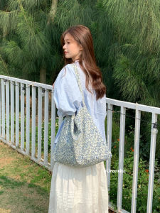 กระเป๋าสะพายข้างผ้าใบพิมพ์ดอกไม้สไตล์เกาหลีขนาดใหญ่สำหรับฤดูใบไม้ผลิและฤดูร้อน กระเป๋าสะพายไหล่เดี่ยวแบบลำลองสำหรับเด็กผู้หญิง กระเป๋าสะพายข้างแบบลำลอง