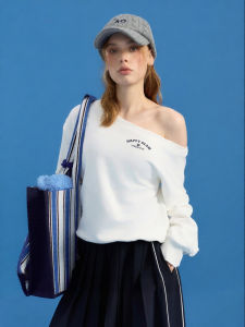 AO | Off Shoulder Slant Shoulder Hoodie