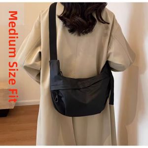 Casual Dumpling Shaped Waterproof Ladies Crossbody Bag Sports Cycling Bag Soft Polyester Lining Zipper Closure Everyday Use