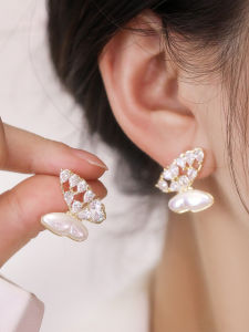 Elegant Butterfly Pearl Pure Silver Earrings Trendy Design Zirconia Studs Suitable for Large Faces Luxury Feel Fashion Jewelry