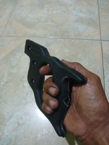 Gagang gergaji 3 baut pengunci