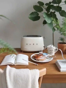 🇸🇬 [In Stock]SMEG 2 Slice Toaster Retro TSF01 White Cream Color with Lid 50s Retro Style Aesthetic Oven Toaster Bread