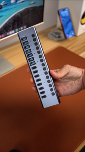 16 cổng HUB USB 10gbps 8x USB-A 3.1 + 8x USB-C trung tâm dữ liệu truyền tốc độ cao cho ổ cứng đĩa U bao gồm bộ chuyển đổi điện và cáp
