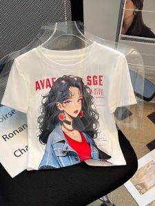 เสื้อยืดแขนสั้นผู้หญิง ทรงเข้ารูป ทรงเข้ารูป ลายการ์ตูนสาว ฤดูร้อน 2025 ใหม่ ไหล่ตรง กระชับสัดส่วน สีขาว แขนสั้น แฟชั่น